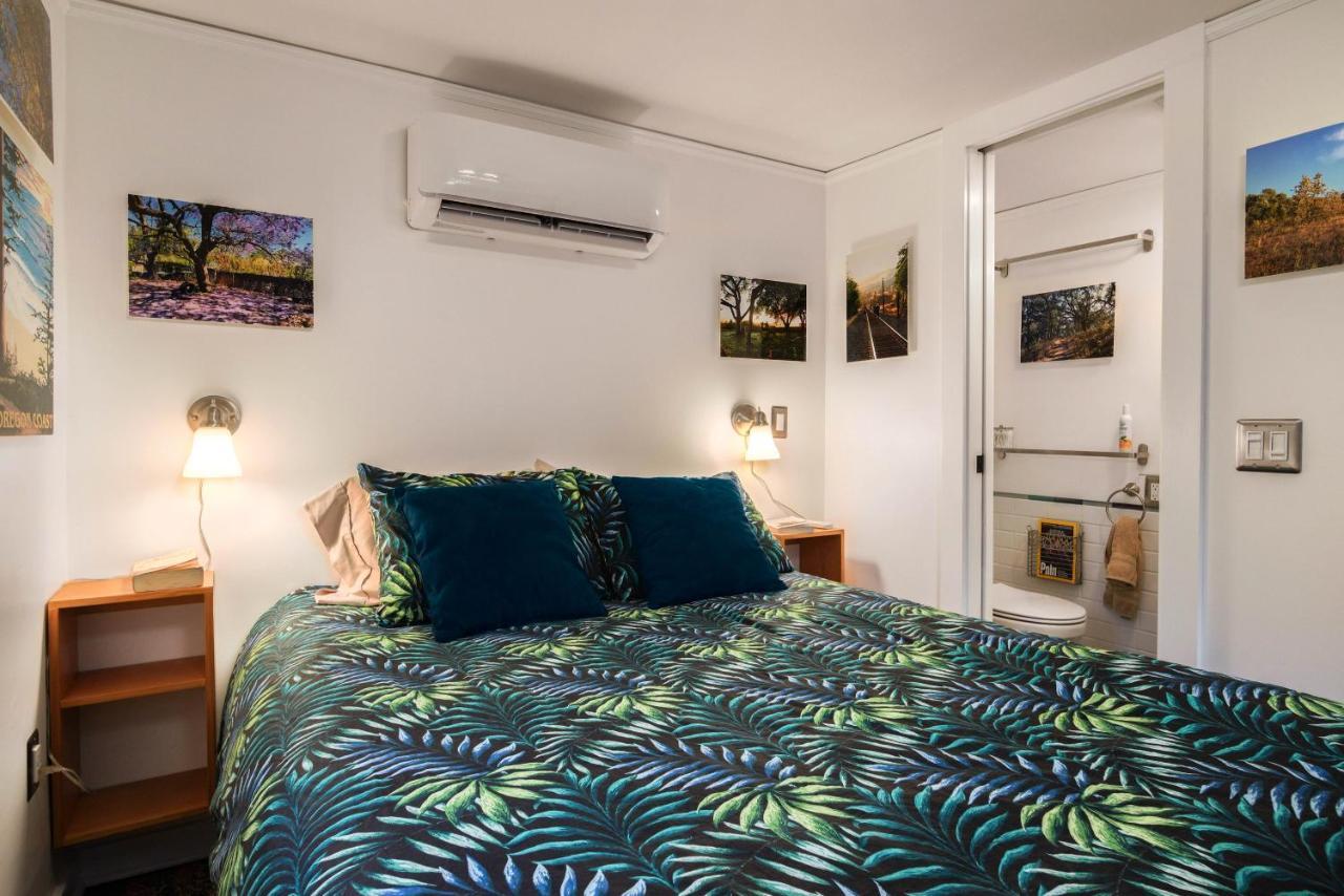 Holiday home Secluded 2 Bdm Patio Right By The Action