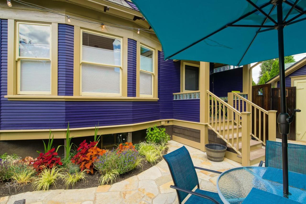 Secluded 2 Bdm Patio Right By The Action Portland